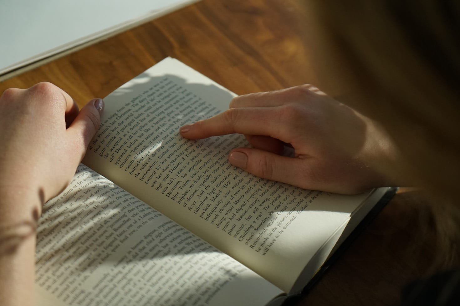 Explore the World of Leadership Through Reading